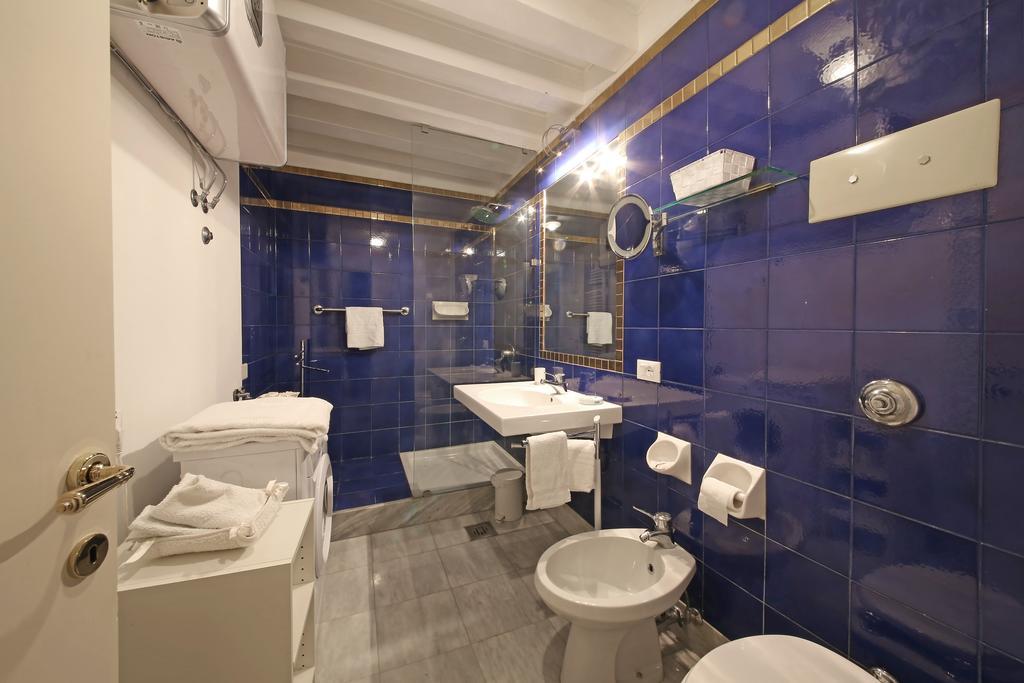 Appartamenti Inside Palazzo Foscarini Βενετία Εξωτερικό φωτογραφία